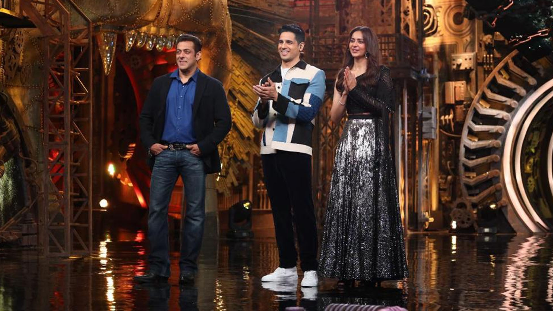 Siddharth Malhotra and Rakul Preet join Salman Khan’s ‘Shanivaar Ka Vaar’ on COLORS’ ‘Bigg Boss 16’