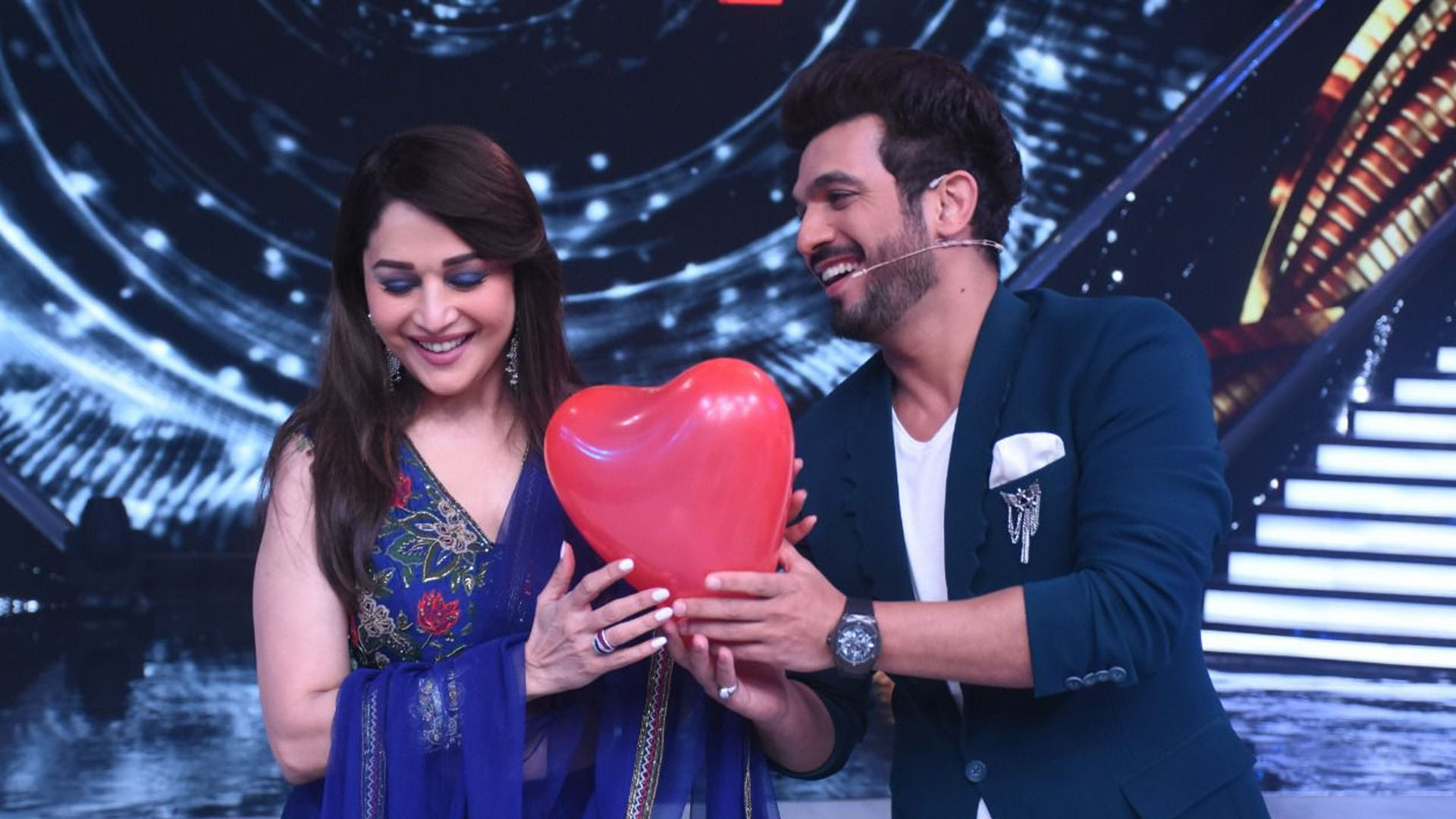 This weekend, Adla-Badli Special raises the roof on COLORS’ ‘Jhalak Dikhhla Jaa 10’