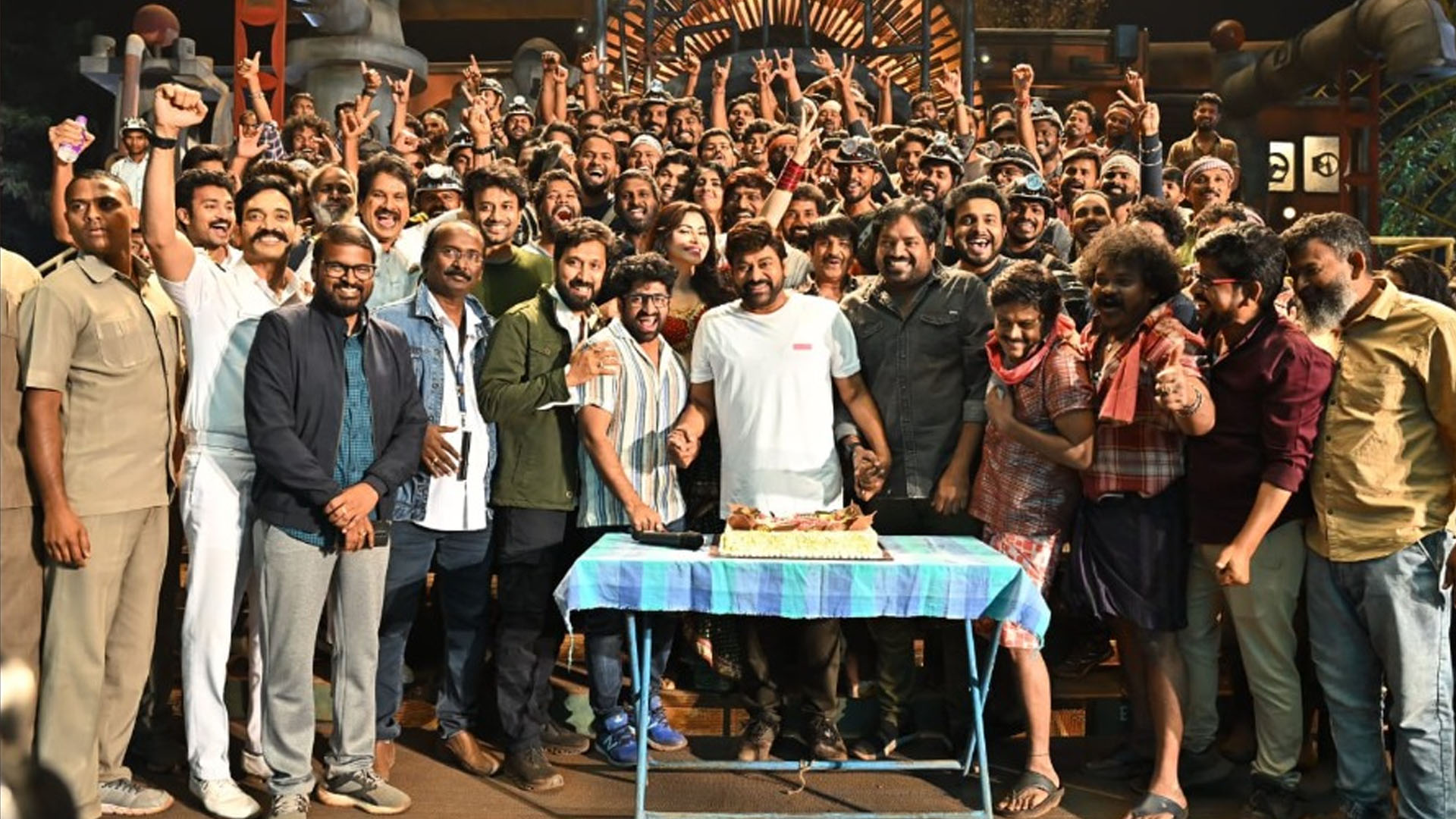 Urvashi Rautela and Chiranjeevi celebrate Meher Ramesh’s birthday on Waltair Veerayya sets