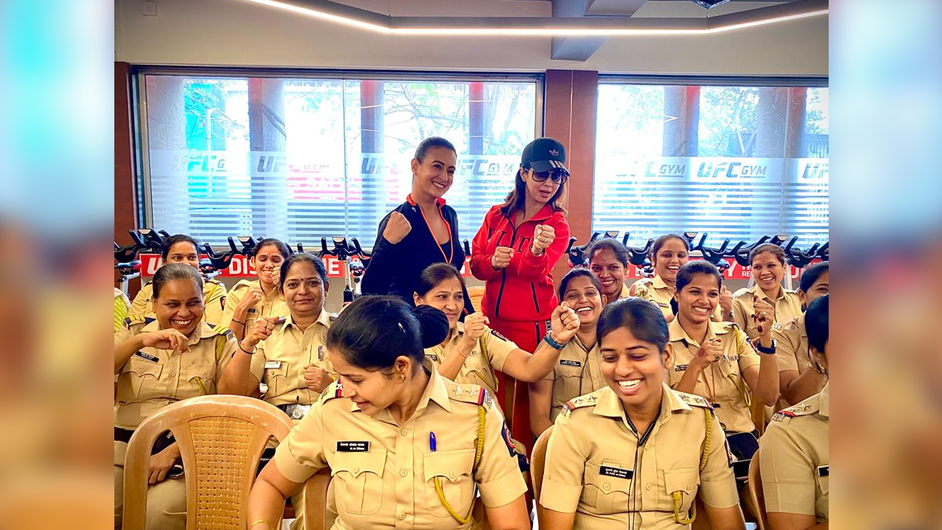 Preeti Jhangiani Felicitated Police Women Officials For Their Invaluable Contribution to Society