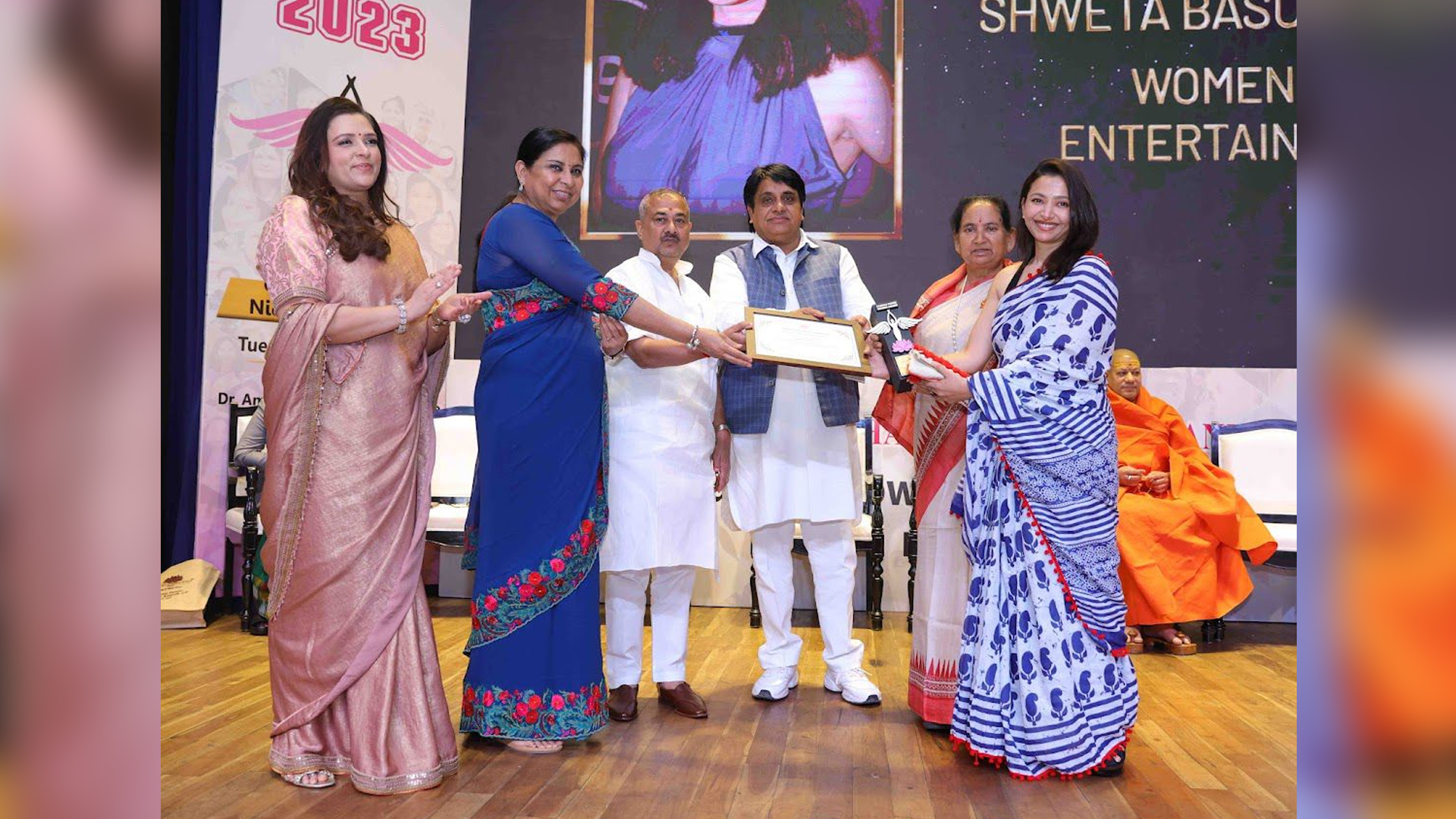 Shweta Basu Prasad receives Kamala Power Women Award from Ms Nidarshana Gowani