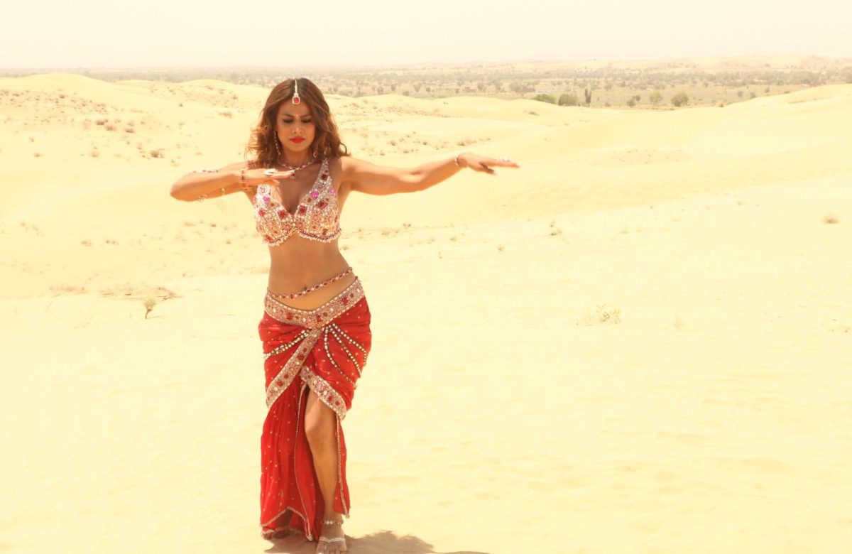 ‘Suhagan Chudail’ star, Nia Sharma defies scorching 50°C heat while shooting the opening scene in Rajasthan