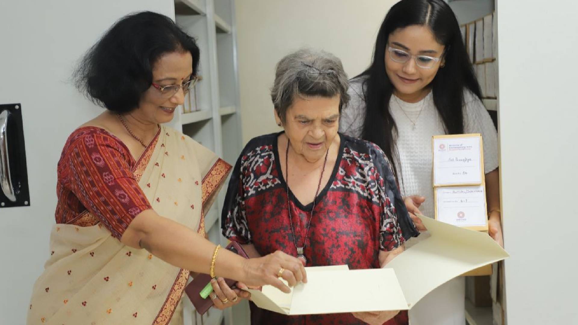 Iconic Filmmaker Sai Paranjpye Entrusts Personal Archives to Ashoka University’s Archives of Contemporary India