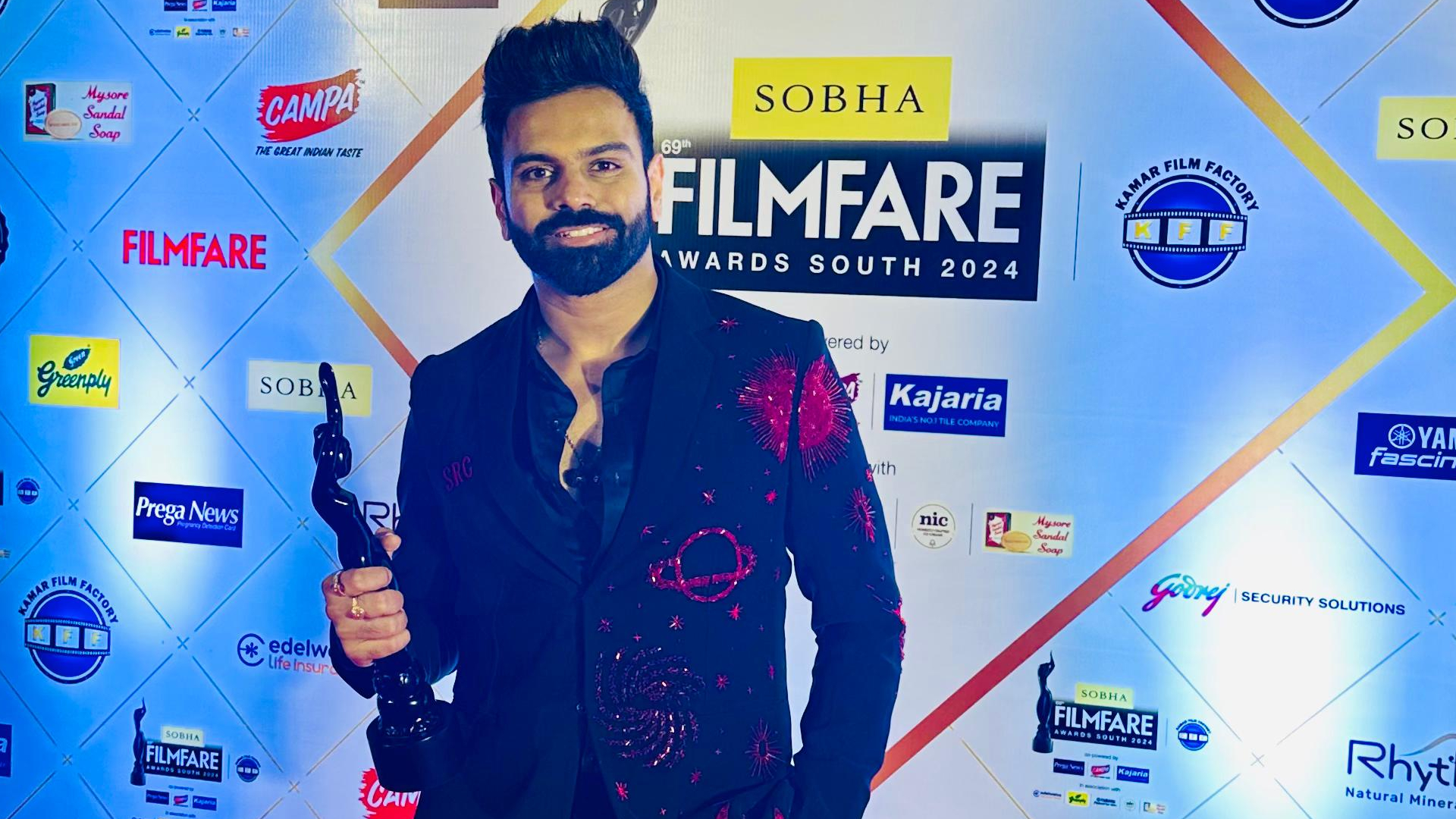 ‘Indian Idol 5’ Winner Sreerama Chandra Wins Best Male Playback Singer (Telugu) at Filmfare South 2024!