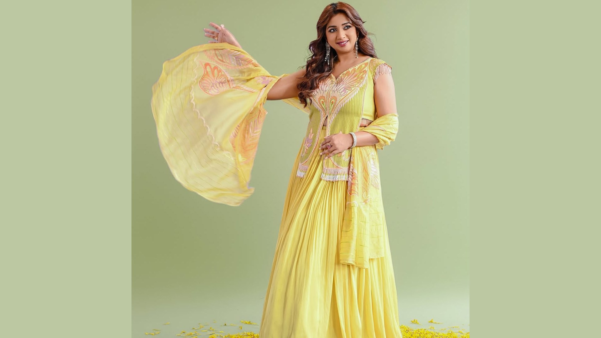 Ahead of Basant Panchami, Shreya Ghoshal Releases New Song ‘Saraswati Vandana’ on YouTube