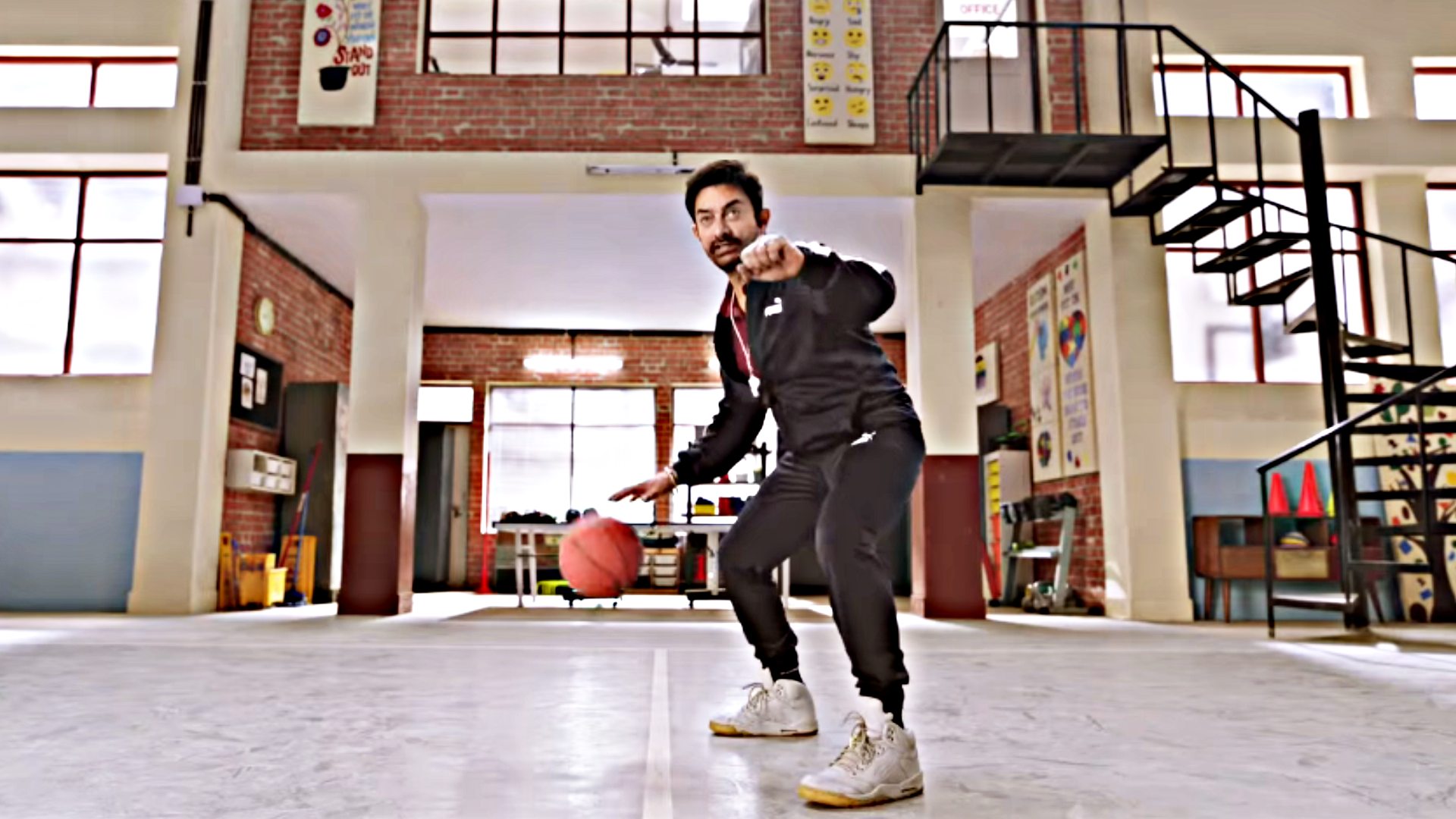 The fun and learning begins with the coach and his team, as the teaser of Sitaare Zameen Par’s first song, Good For Nothing is out! Song releases tomorrow!