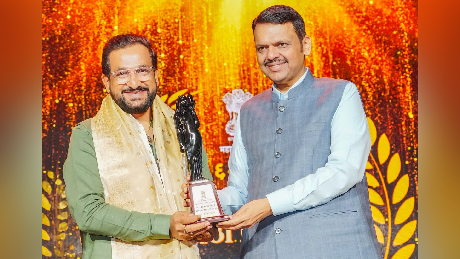 Maharashtra Chief Minister Devendra Fadnavis Applauds Actor-Director Prasad Oak at Maharashtra State Film Awards: ‘Prasad Oak Is Truly a 360-Degree Man’