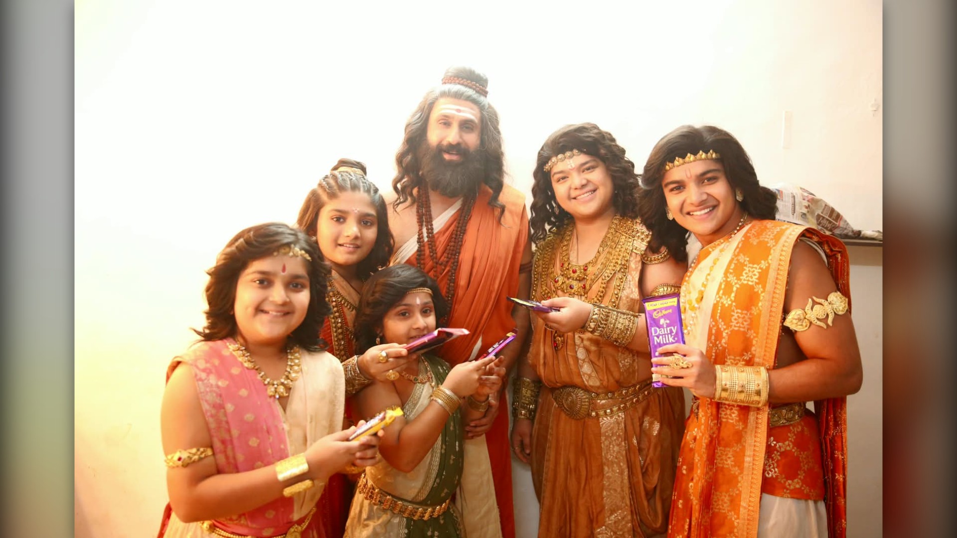 From Dronacharya to their real-life Guru: The young cast of Hastinapur Ke Veer surprises Jiten Lalwani on Teacher’s Day